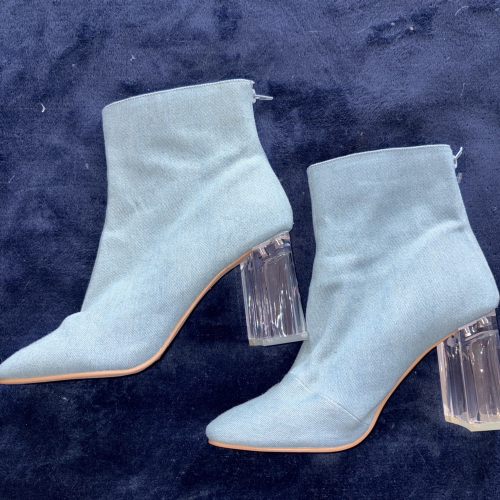 SOLD ON DEPOP F21 EUC Light Wash Denim Booties with Lucite Block Heel